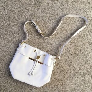 TED BAKER LONDON/“ERSILDA LA VILLE CROSSBODY BUCKET BAG/NEW